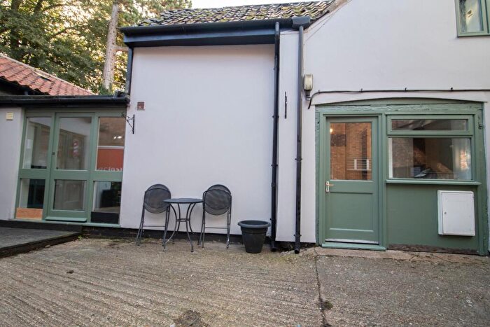 1 Bedroom Flat To Rent In Market Place, Swaffham, PE37