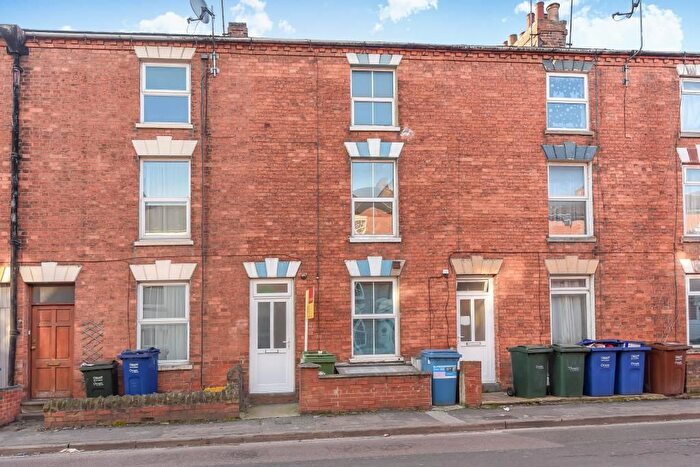 5 Bedroom Terraced House To Rent In Banbury, Oxfordshire, OX16