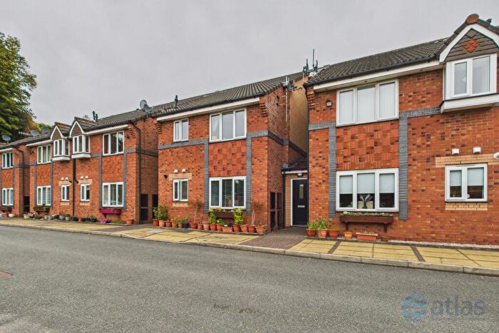2 Bedroom Apartment For Sale In Clay Cross Road, Woolton, L25