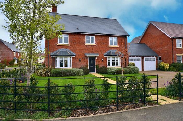 4 Bedroom Detached House For Sale In Station Road, Bretforton, Evesham, WR11