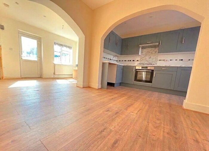 3 Bedroom Terraced House To Rent In Tudor Road, Hayes, UB3