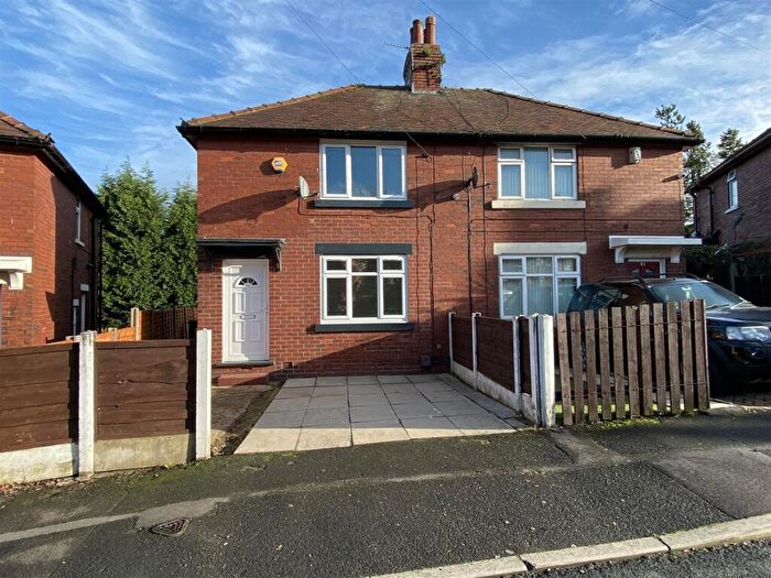 2 Bedroom Semi Detached House To Rent In Waddicor Avenue, Ashton-under-Lyne, OL6