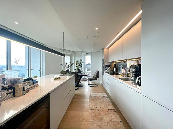 2 Bedroom Flat To Rent In White City Living, London, W12