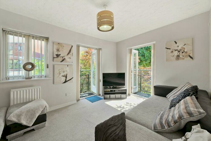 3 Bedroom End Of Terrace House To Rent In Britannia Gate, Silvertown, E16