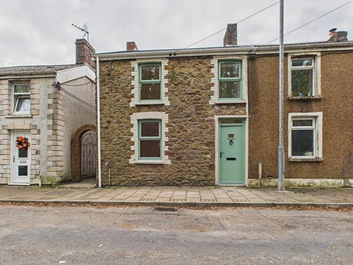 3 Bedroom End Of Terrace House For Sale In Bridgend Road, Aberkenfig, Bridgend, CF32