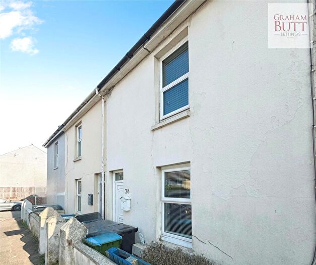 2 Bedroom House To Rent In North Street, Wick, Littlehampton, West Sussex, BN17