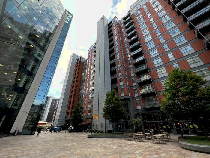 2 Bedroom Apartment To Rent In West Point, Wellington Street, LS1