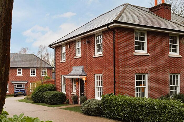 4 Bedroom Semi Detached House For Sale In Westwood Close, Reigate, RH2