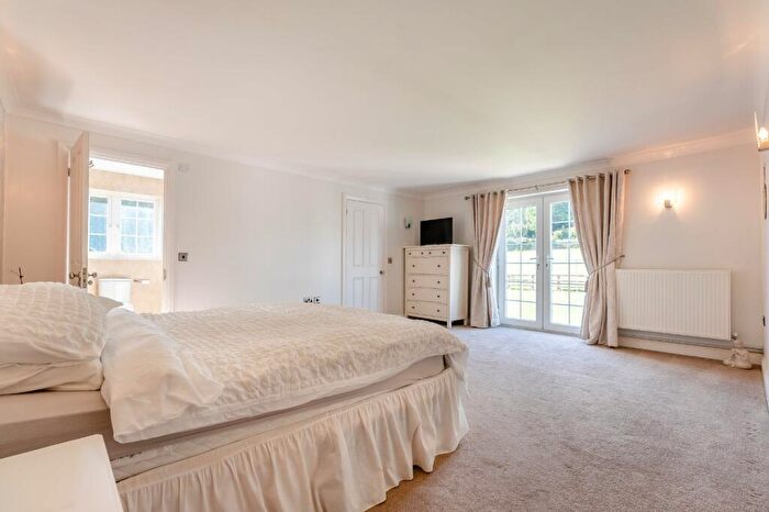 8 Bedroom Equestrian Facility For Sale In Oldstairs Road, Kingsdown, Deal, Kent, CT14