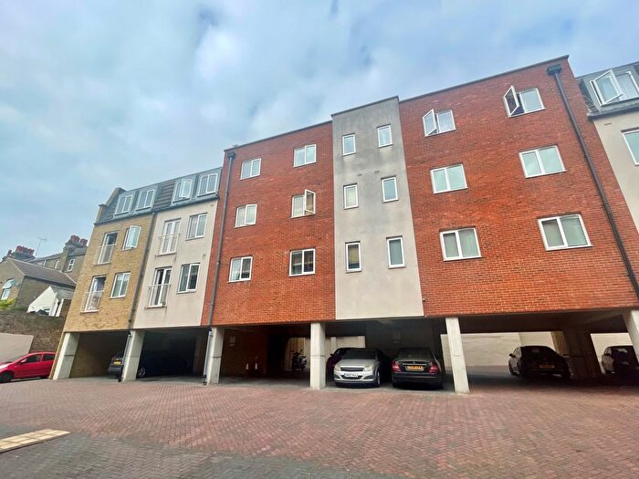 2 Bedroom Flat To Rent In Dane Road, Margate, CT9