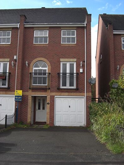 3 Bedroom Town House To Rent In Warren House Walk, Sutton Coldfield, B76