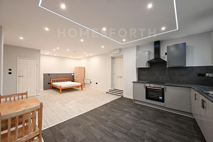 Studio To Rent In Bellegrove Road, Welling, DA16