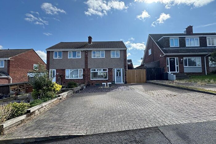 3 Bedroom Semi-Detached House For Sale In Waltham Rise, Melton Mowbray, LE13