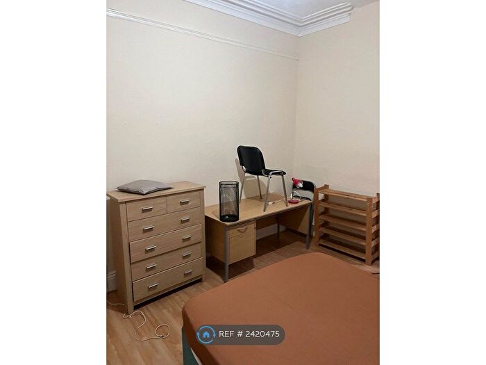 5 Bedroom Semi-Detached House To Rent In Crossley Terrace, Newcastle Upon Tyne, NE4