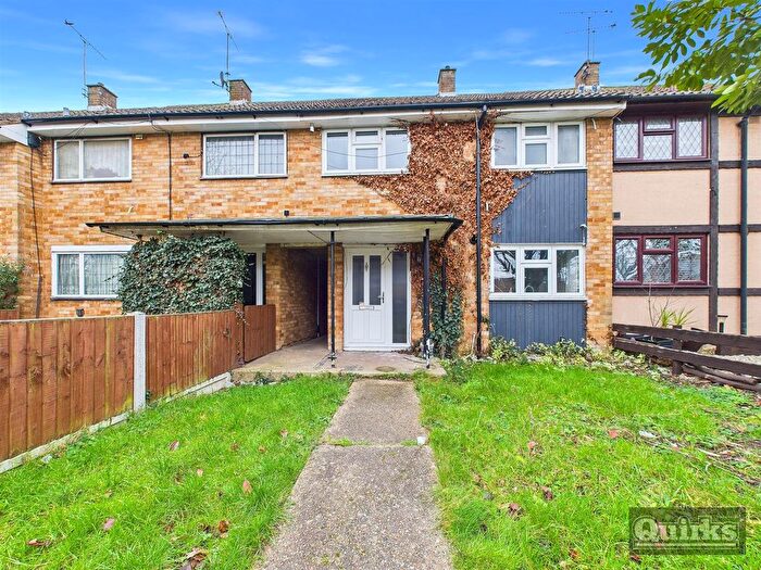 3 Bedroom Terraced House For Sale In Plashetts, Basildon, SS14