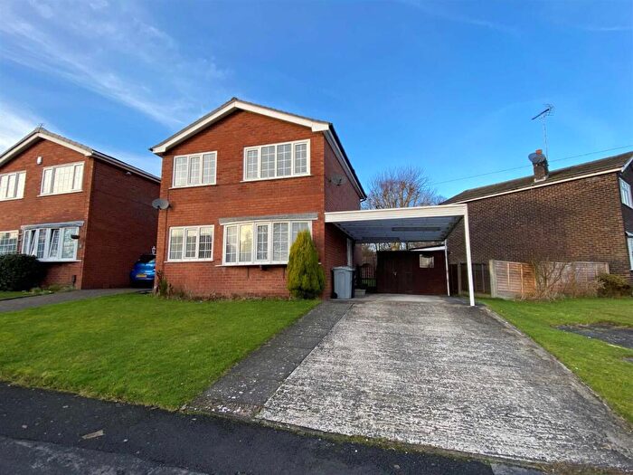 3 Bedroom Detached House To Rent In St Austell Avenue, Macclesfield, SK10