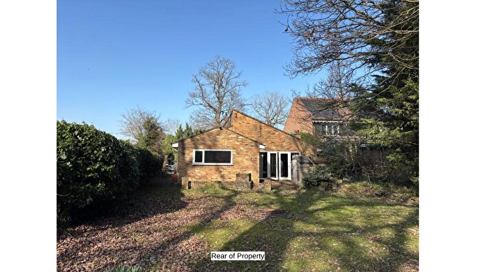 5 Bedroom Bungalow For Sale In Mount Pleasant Lane, Bricket Wood, St. Albans, Hertfordshire, AL2