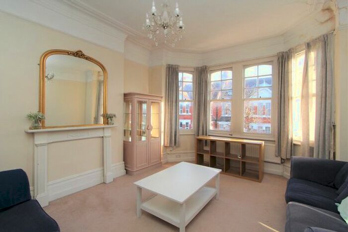4 Bedroom Flat To Rent In Woodgrange Avenue, London, W5