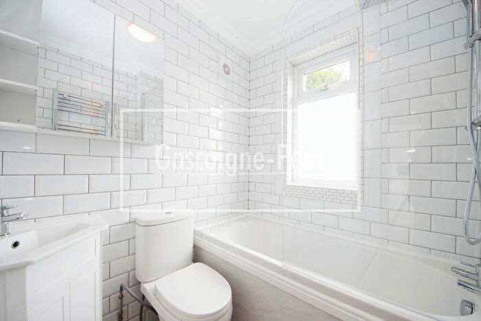 3 Bedroom House To Rent In Hartfield Road, KT9