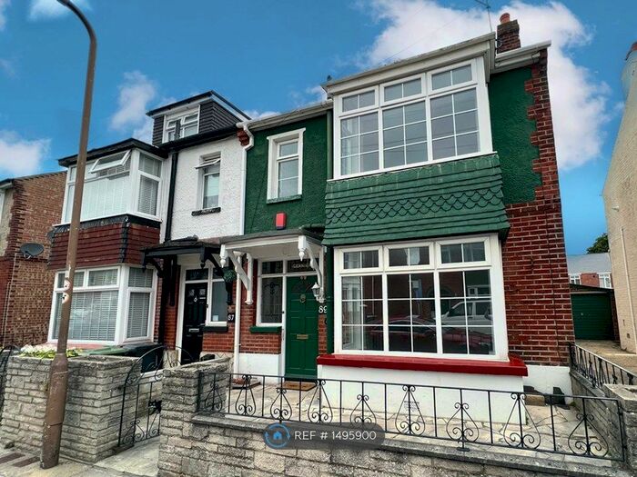 3 Bedroom Semi-Detached House To Rent In Torrington Road, Portsmouth, PO2