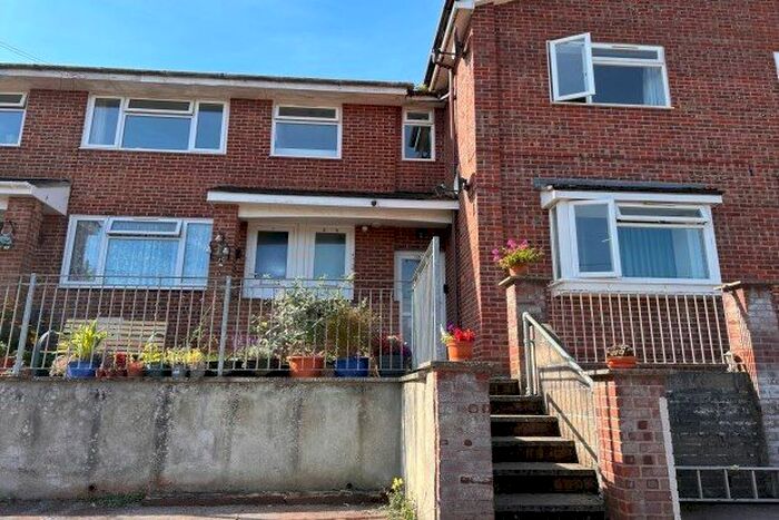 1 Bedroom Flat To Rent In Western House, Dawlish, EX7