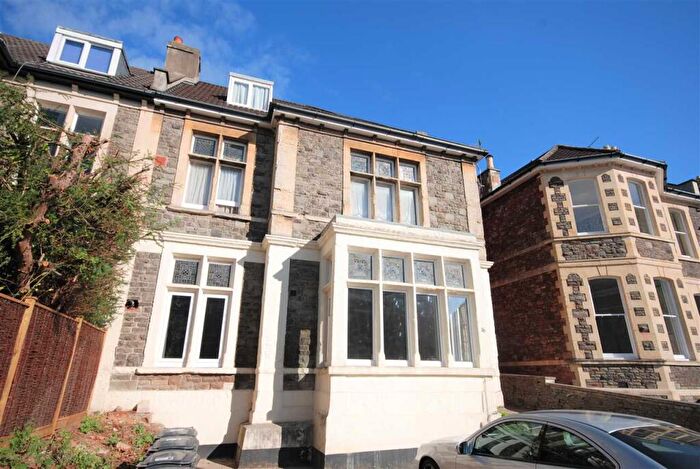 1 Bedroom Apartment To Rent In First Floor Rear Flat Whatley Road, BS8