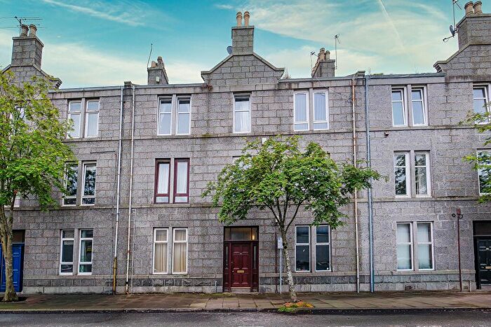 1 Bedroom Apartment For Sale In Willowbank Road, Aberdeen, AB11
