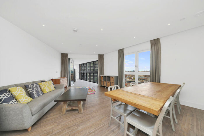 3 Bedroom Apartment To Rent In New Drum Street, E1