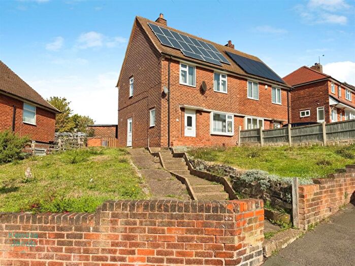 2 Bedroom Semi-Detached House For Sale In Rufford Street, Worksop, S80