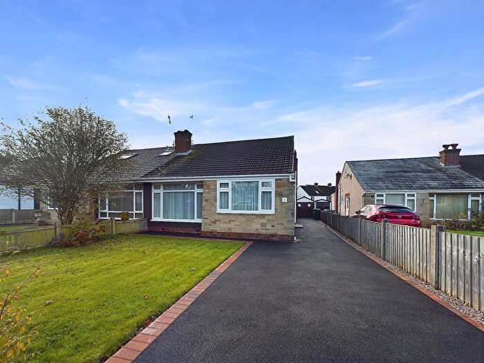 2 Bedroom Bungalow To Rent In Holyrood Way, Vicars Cross, Chester, CH3