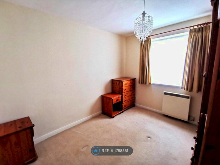 1 Bedroom Flat To Rent In Southcote Road, Reading, RG30