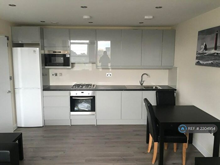 2 Bedroom Flat To Rent In Jenga House, Wealdstone, Harrow, HA3