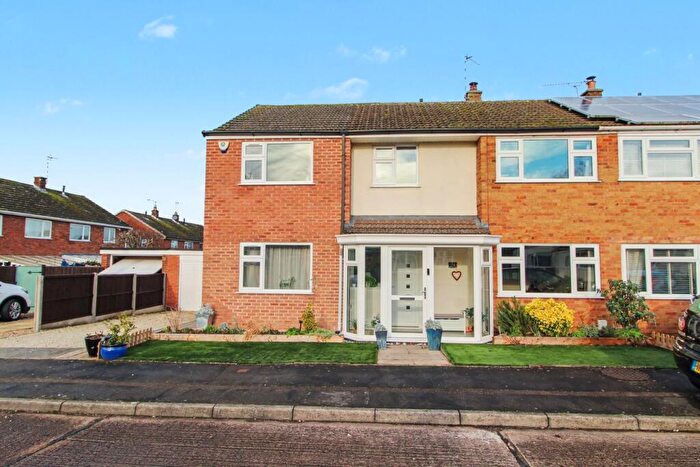 4 Bedroom Semi Detached House For Sale In Springwell Close, Countesthorpe, Leicester, LE8