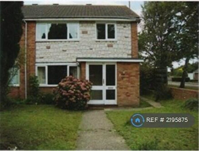 3 Bedroom Semi-Detached House To Rent In Brierley Walk, Cambridge, CB4