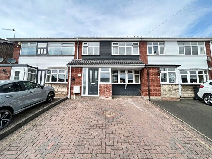 3 Bedroom Terraced House For Sale In Abingdon Road, Netherton, Dudley, DY2