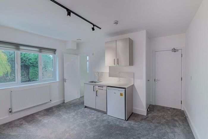 Studio To Rent In Great Cambridge Road, Waltham Cross, EN8