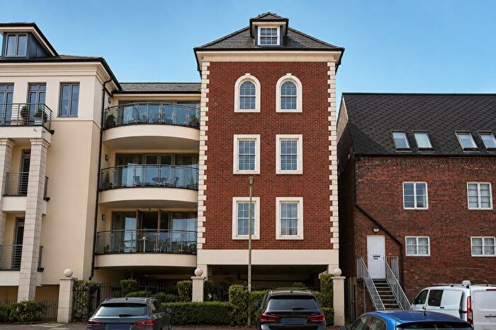 2 Bedroom Apartment To Rent In Bakhaty House, Winchester, Furnished, SO23