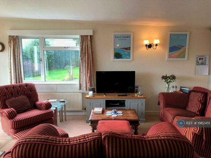 3 Bedroom Detached House To Rent In Modbury, Ivybridge, PL21