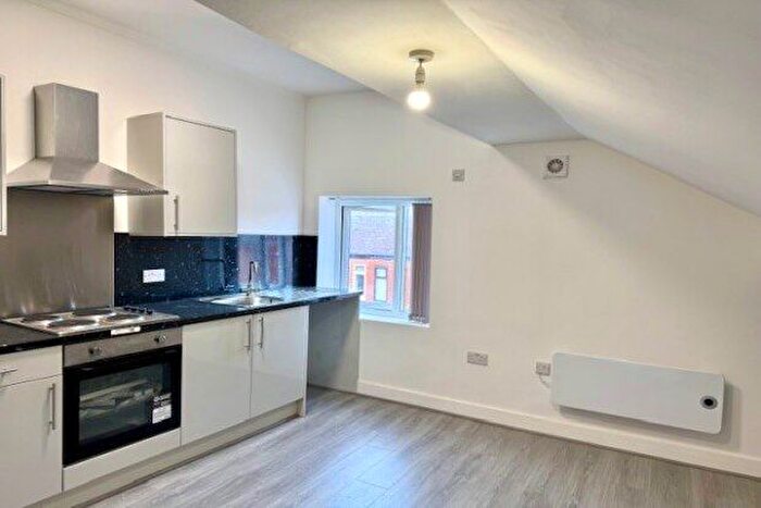 1 Bedroom Flat To Rent In Hilden Street, Bolton, BL2