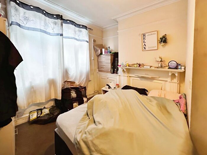 4 Bedroom Terraced House To Rent In Cyril Street, Rusholme, M14