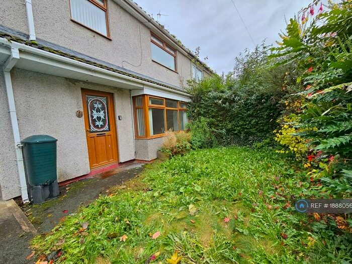 3 Bedroom Semi-Detached House To Rent In Dinmor Road, Manchester, M22