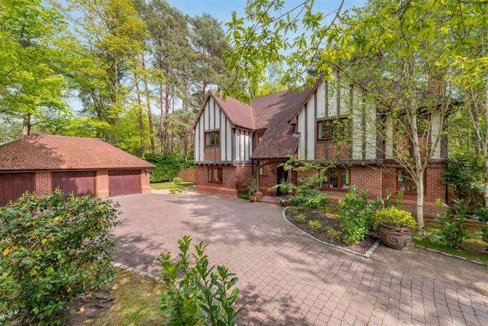 5 Bedroom Detached House To Rent In Coronation Road, Ascot, SL5