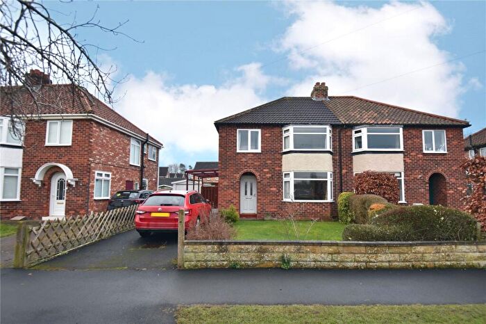 3 Bedroom Semi-Detached House For Sale In The Close, Romanby, Northallerton, DL7