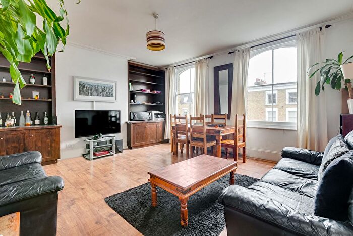 3 Bedroom Flat To Rent In Lambourn Road, Clapham, SW4