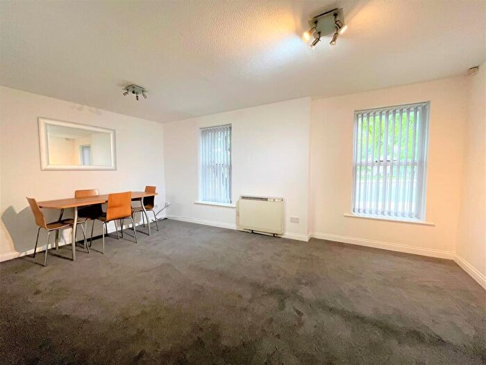 2 Bedroom Apartment To Rent In Upper Parliament Street, Liverpool, L8