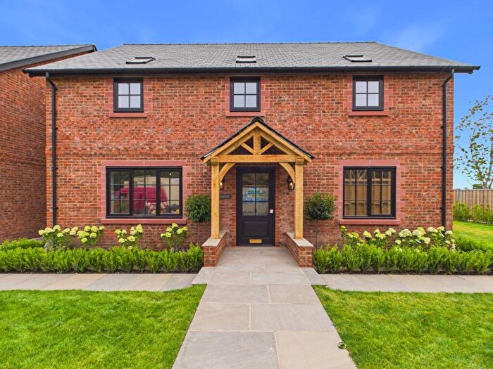 4 Bedroom Detached House For Sale In Aldford Road, Huntington, CH3