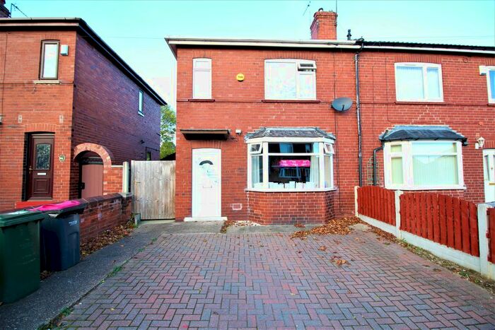 3 Bedroom Semi-Detached House To Rent In Toll Bar Road, Swinton, Mexborough, S64