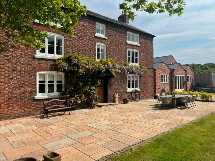 6 Bedroom Detached House For Sale In Smithy Lane, Chester, CH3