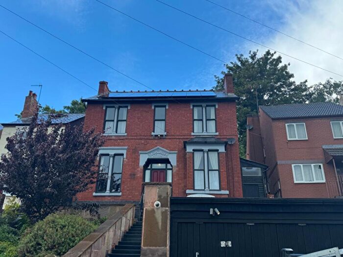 5 Bedroom House To Rent In Cherry Orchard, Kidderminster, DY10
