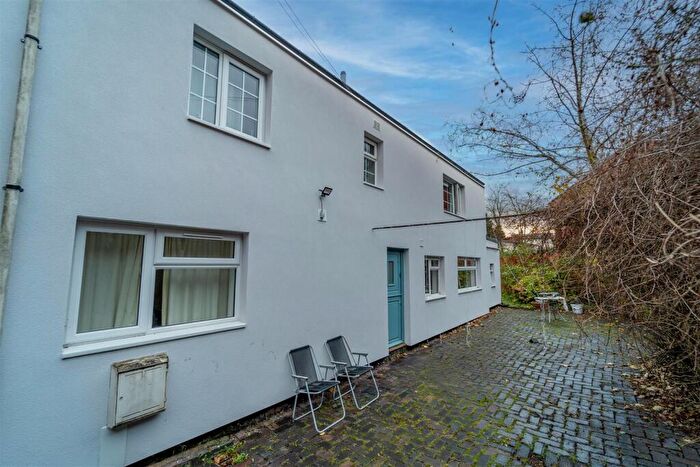 4 Bedroom House To Rent In Margaret Road, Birmingham, West Midlands, B17